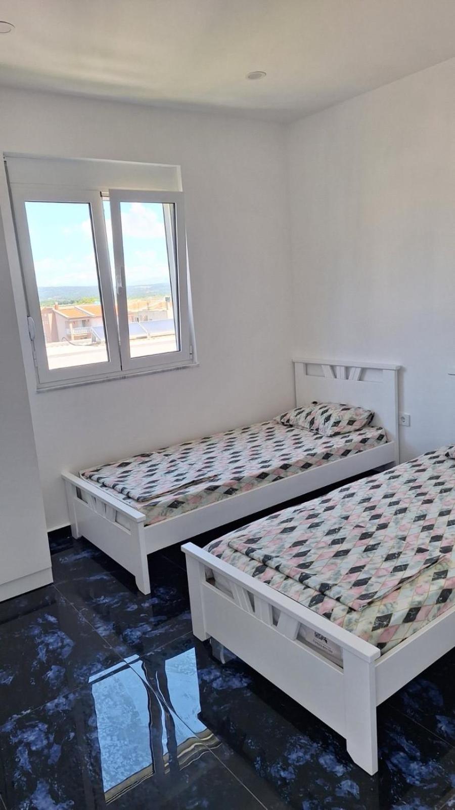 Montebello Inn Apartments Ulcinj Exterior photo